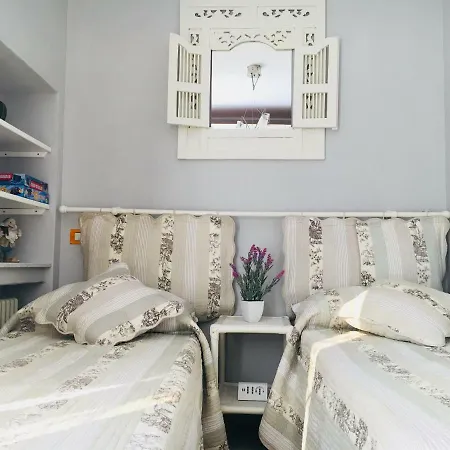 Rodeo Drive Apartment *